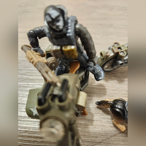 Mega Construx Call of Duty Action Figures Lot - Picture 3 of 5